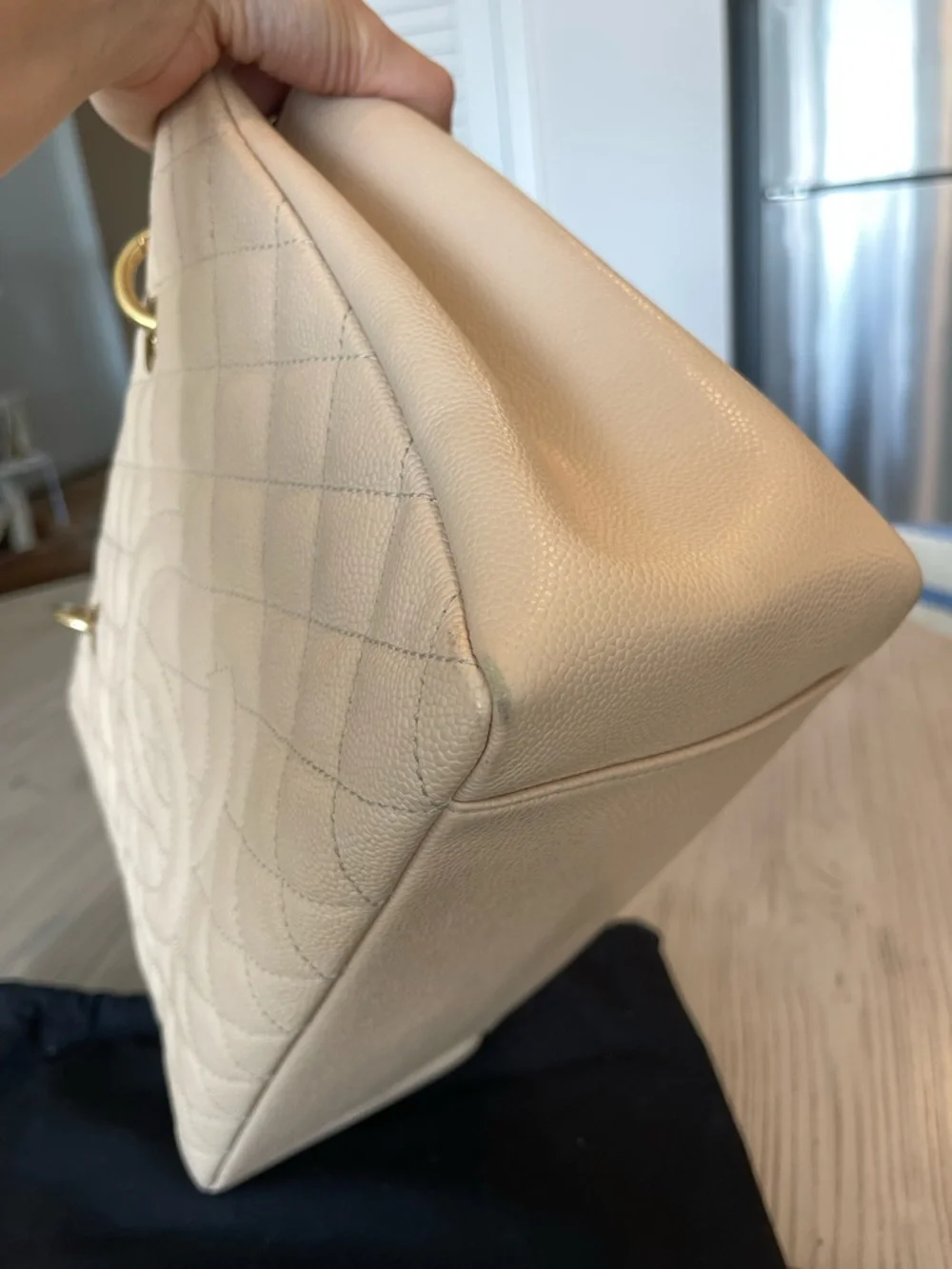 CHANEL Vintage Caviar Grand Shopping Tote
